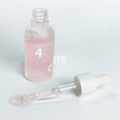 4 in 1 stellen Sie Vitamin C des Serum-30% mit dem ha-Nikotinamid-Anti-Altern gegenüber, das Haut-Serum weiß werden hydratisiert