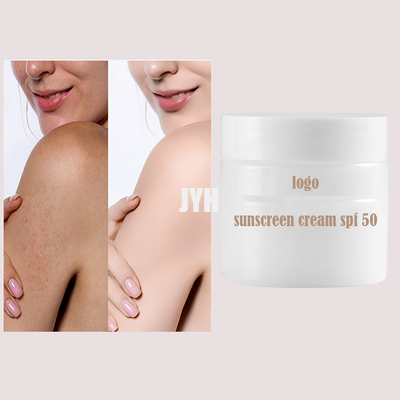 Der SPF 50 Lichtschutz Sonnenschutz-Creme-Gesichts-Make-upkosmetik-PA+++